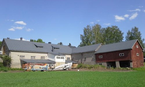 Peltikaton huoltomaalaus, Oravasaari, 1200 m2